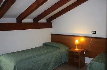 Isolino 3*