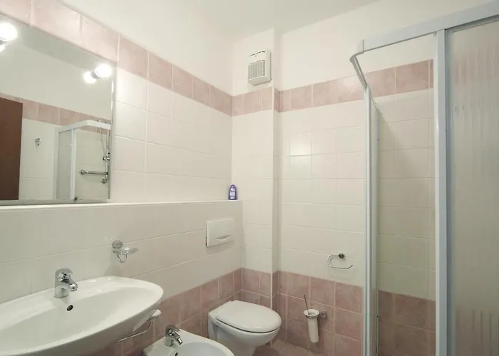 Isolino Apart-hotel