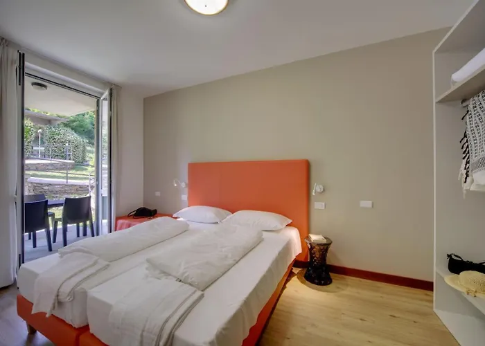 Isolino Apart-hotel