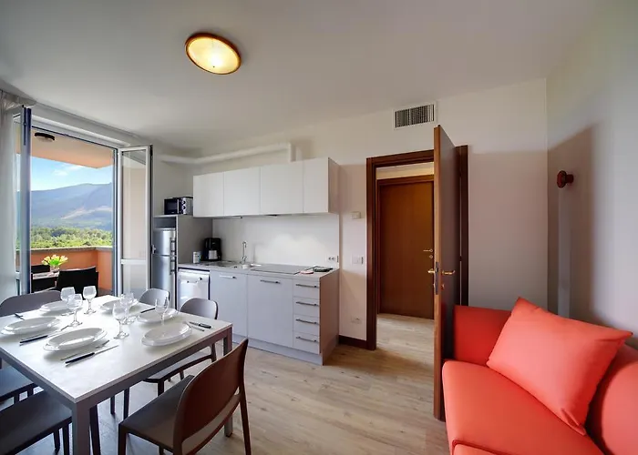 Aparthotel Isolino 3*