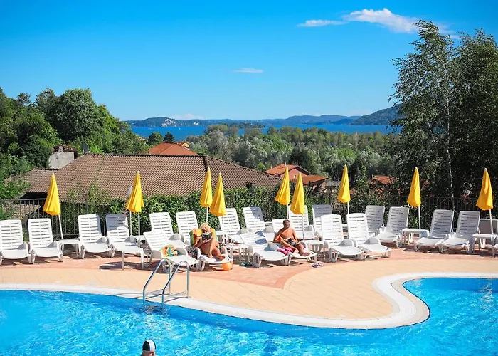 Isolino Hotel apartamentowy Verbania