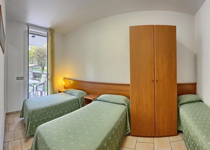 Aparthotel Isolino 3*